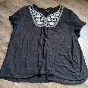 Kim Rogers Black Top with White Embroidery